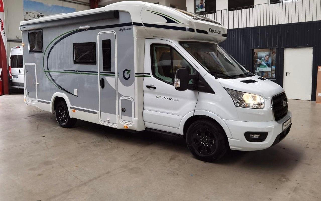 Ford Motorhome – Camper Van - Image 2